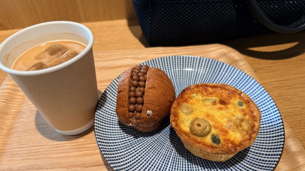 カフェのランチ